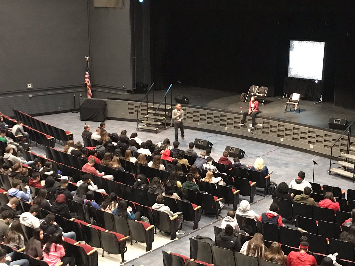 Niles West students participated in a talkback session after the #writerstheatre performance of ‘The MLK Project: The Fight for Civil Rights’ <a href="/NTHSD219/">District 219</a>