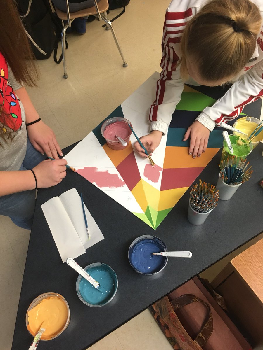 Thankful for all the creative, colorful, and dedicated hands that helped pull of this large scale <a href="/kristinfarr/">kristin farr</a> inspired painting! The artroom is a little brighter because of you 🌈