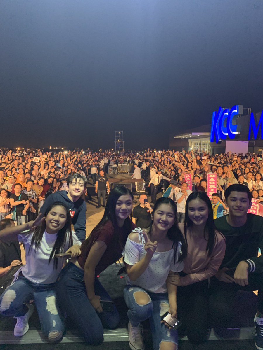 Maraming salamat po sa inyong lahat sa pagpunta niyo sa concert namin at sa sobrang daming pumunta na nasa 3,600 people mahal na mahal namin kayo πππ