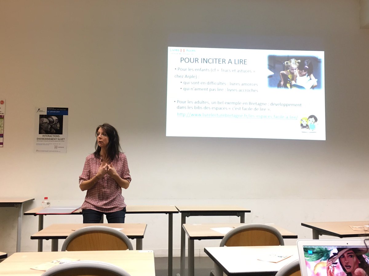 master_iec's tweet image. La lecture pour les Dys marquait la fin de cette #masterclass !
Merci à Virginie Brivady pour son intervention très intéressante et enrichissante !

#masterclassiec #masteriec #edition #adaptée #gennevilliers #ucp