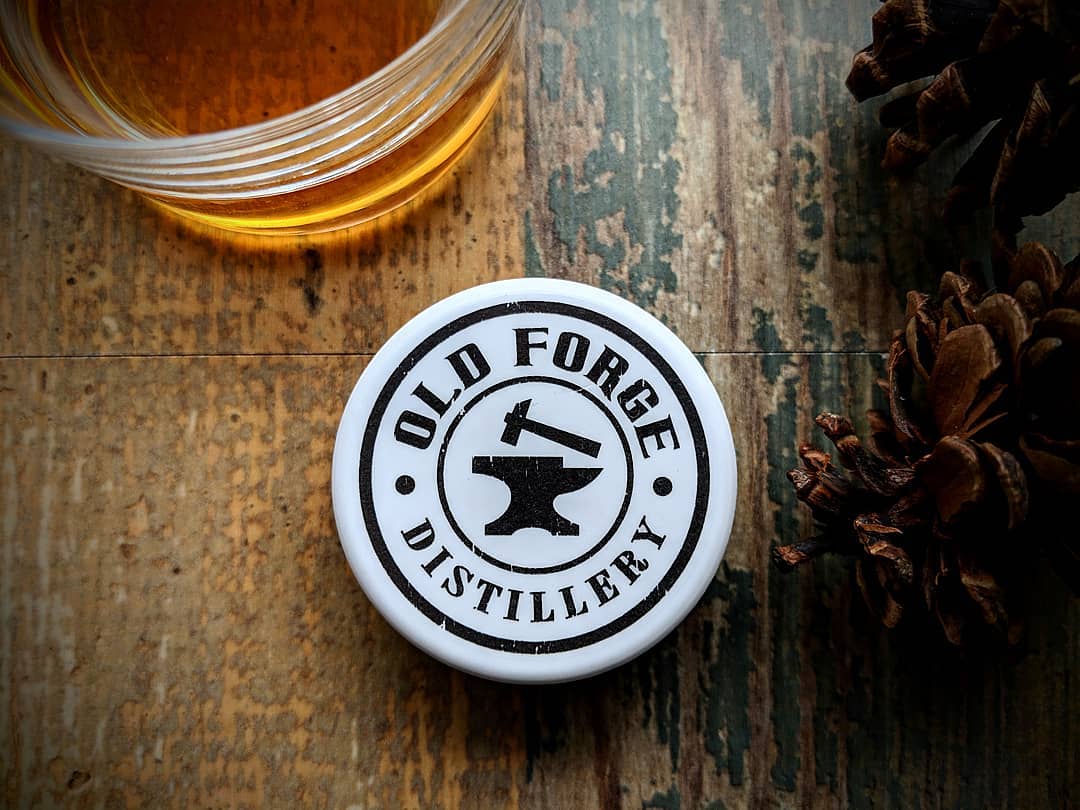 Cheers to the weekend! If you find yourself in Pigeon Forge, stop in and say hi to our friends @oldforgedistillery #bourbon #whiskey #chillwithoutdiluting