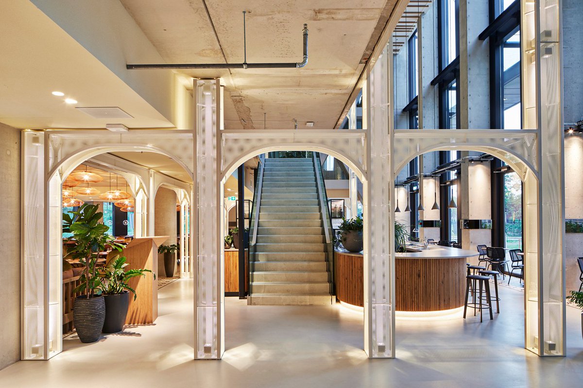 iGuzzini's tweet photo. #LuxuryWeekend New light for one of the first LEED Platinum certified four-star hotels in the world - the QO Amsterdam. #Trick #UnderscoreInOut and #iPro contributes to the structure’s sense of lightness.
More >https://t.co/fJm3H39b6n https://t.co/GiL51UVY3d