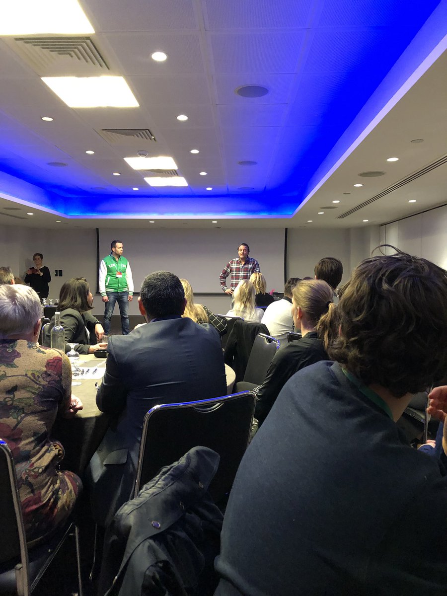 Då kör vi igång dagens sista punkt. #solskol samlas för att reflektera över dessa dagar. #underbett #solbett19