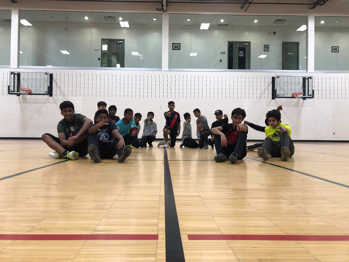 DeRoFoundation's tweet photo. A couple of pictures from yesterday's training session! #KeepPushing https://t.co/1ynDHGquoV