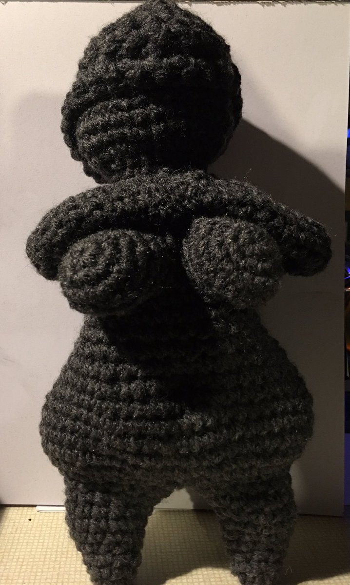 NavajoBirdsong's tweet photo. Managed a bit of #crochet today- easy pattern from #TrishaGurumi - now I have my very own #WillendorfVenus (pic of real thing inc fir ref!)
Double pleased as haven’t had to head back to bed today! #flu #pleep https://t.co/tbkfioziXA