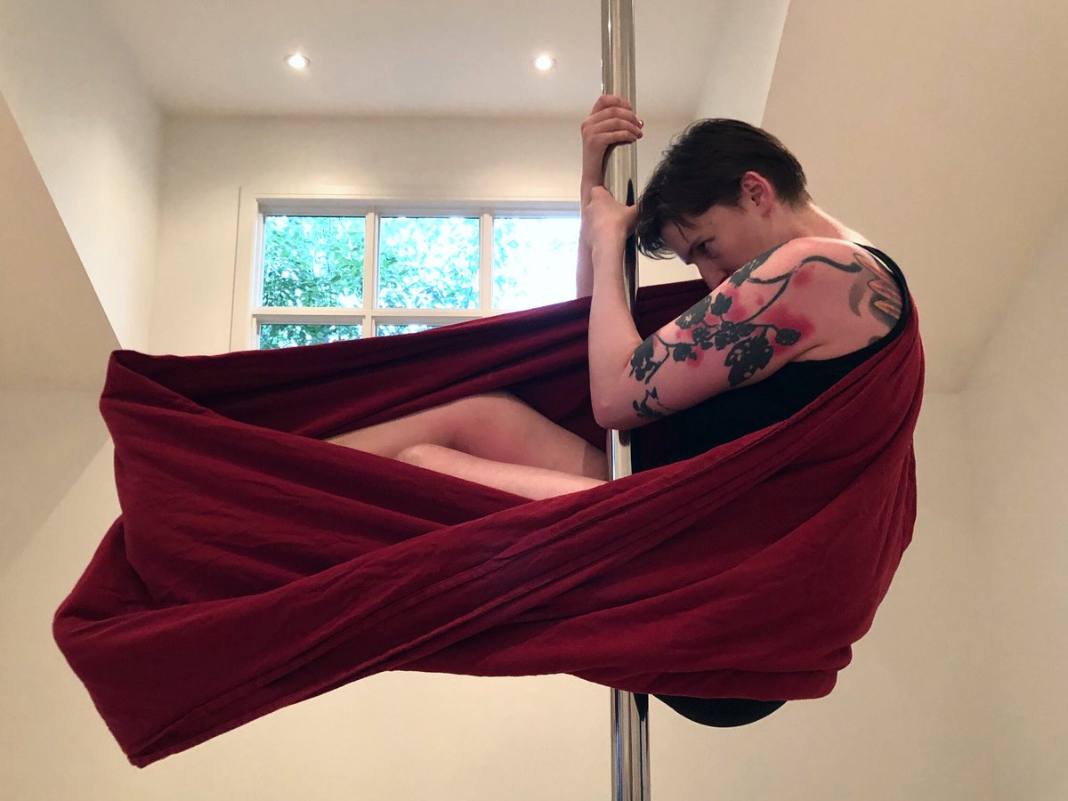 GISHPantheon's tweet image. Thank you to everyone who voted our items into the #Gish Hall of Fame; we are so so so thrilled to have 21 of them make this prestigious list! 
Glad we could make you all smile with our work, and super enjoying everyone else's fine AF submissions.  #GHOF