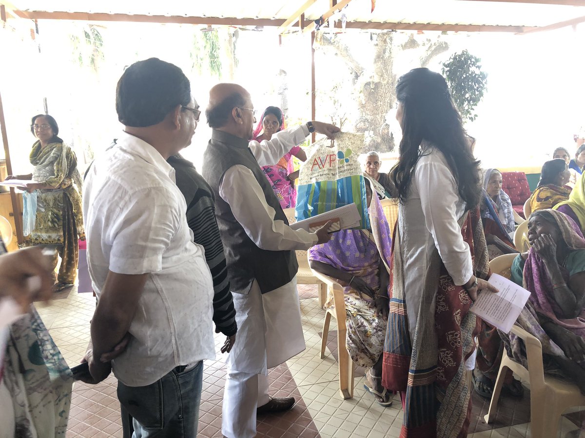 SDMJhagadia's tweet photo. Our special camp organised at Rajpardi, for the beneficiaries of ‘Niradhar Vidhva Sahay Yojna’ and ‘IGNOAPS’ received an overwhelming response in the village today.
#ReachingTheUnreached
@pkumarias @CollectorBharch https://t.co/J5NQVF5j5v
