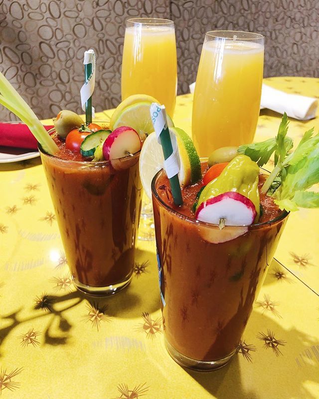 Start your Friday right with FARM! Amazing Bloody Marys and Mimosas and more at our full service bar! 🥂 bit.ly/2FL9We0