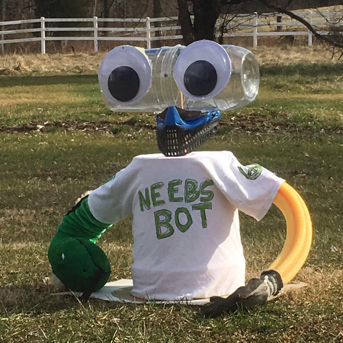 neebsbot's tweet photo. Just dreaming, or daydreaming, cuz it's the day time https://t.co/nSIayrXayK