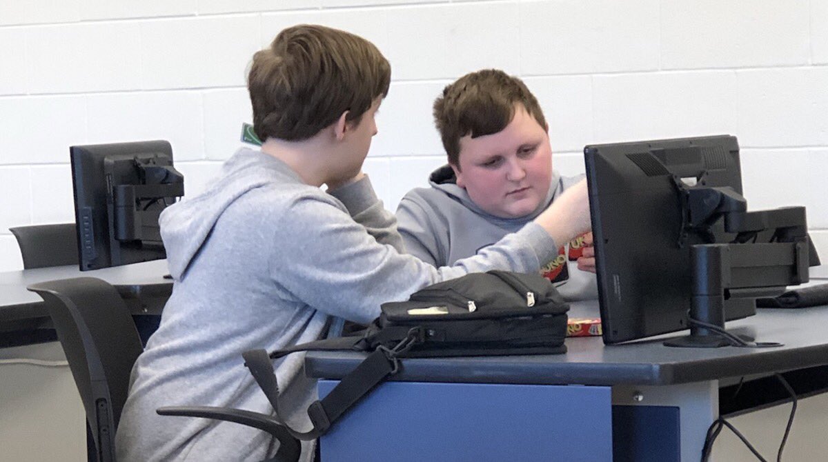 wlmjohnson's tweet image. 7th Graders enjoying Board Games as their Block Party reward. @RAMiddle_RAMS #RAMSInspire