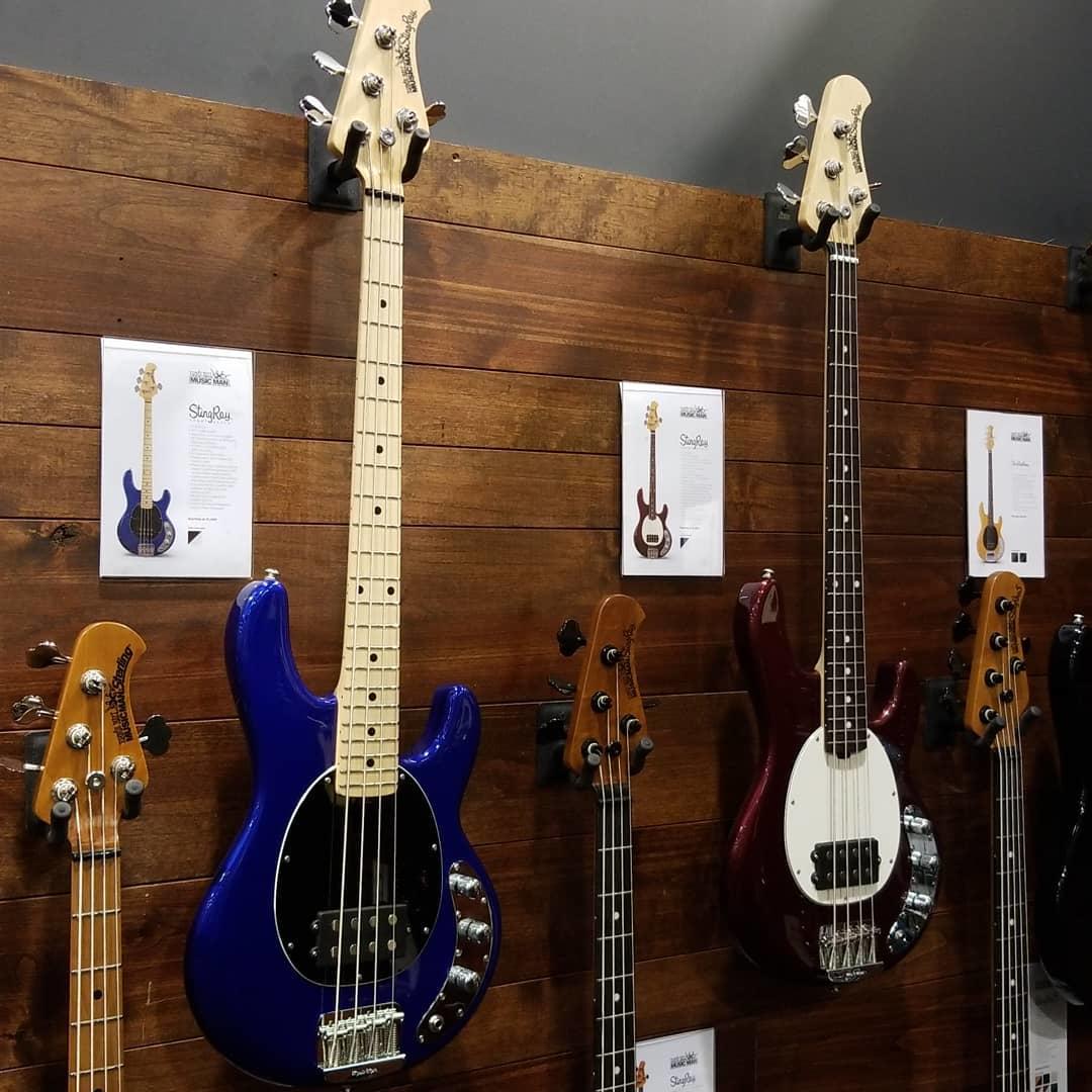 AmericanMusical's tweet photo. Here is the first look at brand new gear from @ernieball! Introducing the short scale StingRay bass!

Check out all new for NAMM gear at https://t.co/gZWwazSTDE
-----
#NAMM2019 #NewForNAMM
@NAMM https://t.co/elA5bnLnkM