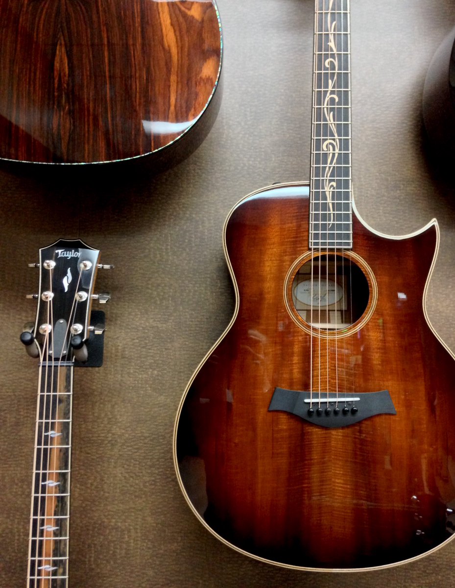 SOUNDVIBRATIONS's tweet photo. @TaylorGuitars ✨😎 https://t.co/bawKi35ahH