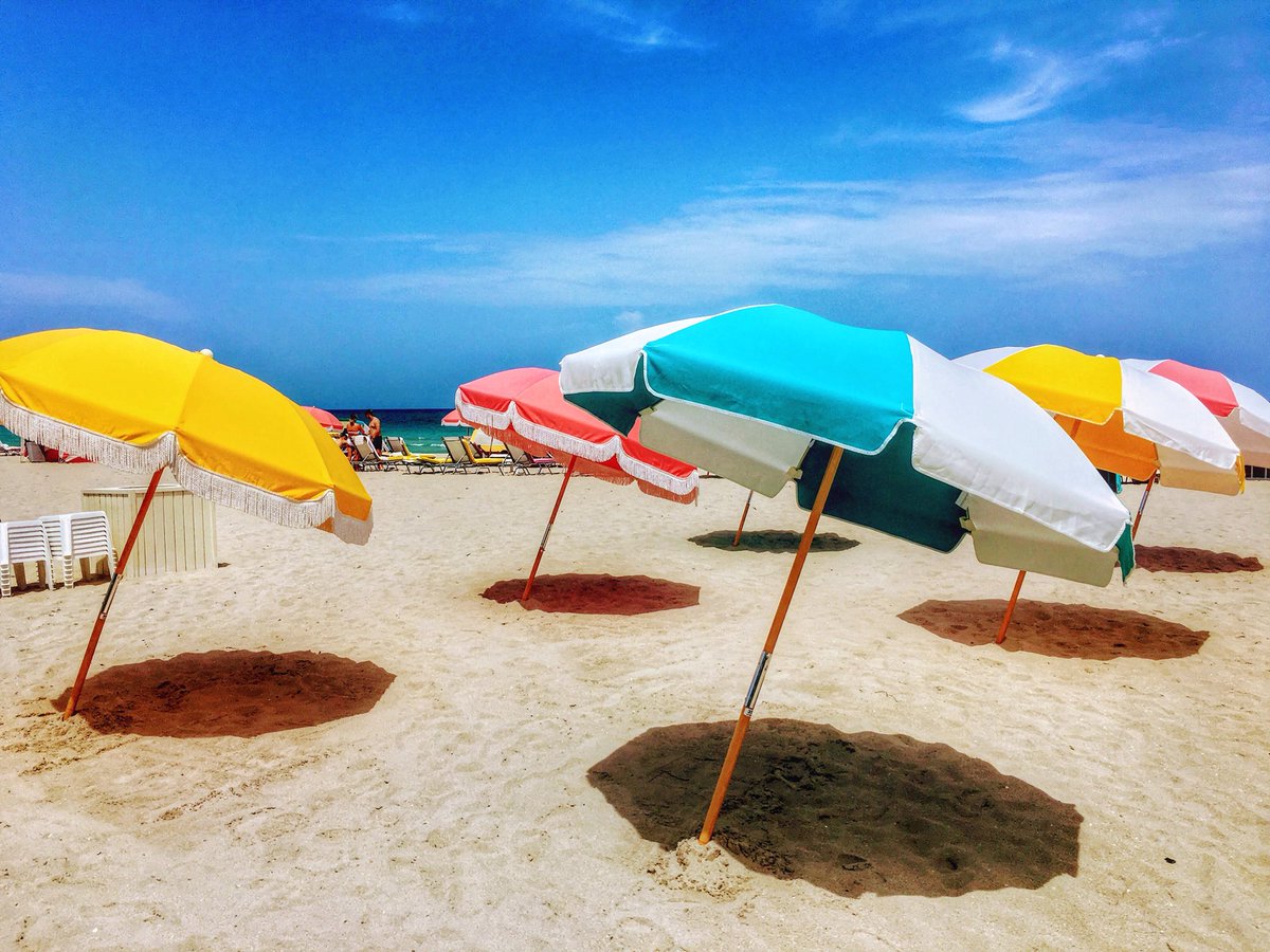 I ♥️ Florida!! Today for #NationalFloridaDay tell me your favorite part of <a href="/VISITFLORIDA/">VISIT FLORIDA</a>! I am hoping to make it back there soon &amp; would love to hear where you think I should go!! 🌟🌟🌟🌟🌟 #FridayFeeling #Travel #LuxuryTravel <a href="/RoarLoudTravel/">RoarLoud</a> <a href="/sanityfound/">Sanityfound</a> <a href="/winetraveleats/">Wine Travel Eats</a>