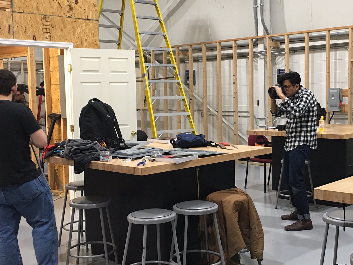 A “Popular” magazine sent a NYC photographer to @HACC_info York Campus to shoot our trades labs & students for an upcoming article.  Stay tuned for more info...... #HACCproud #haccyeah #skilledworkforce