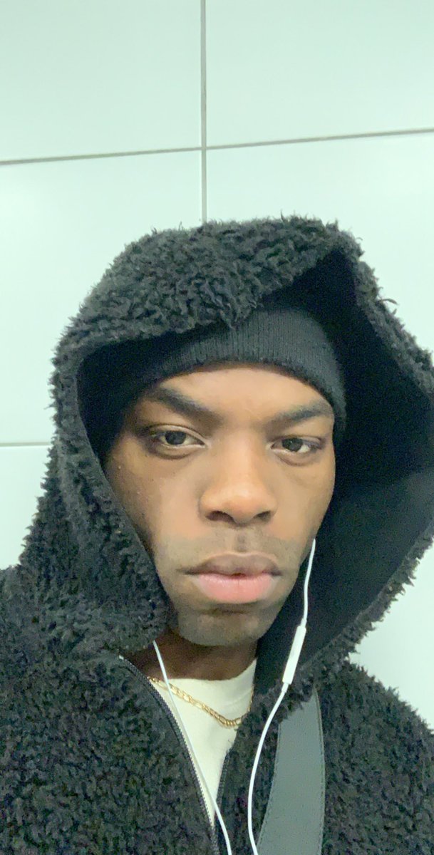 La barbe ça change un homme c’est ouff 😭😭😭