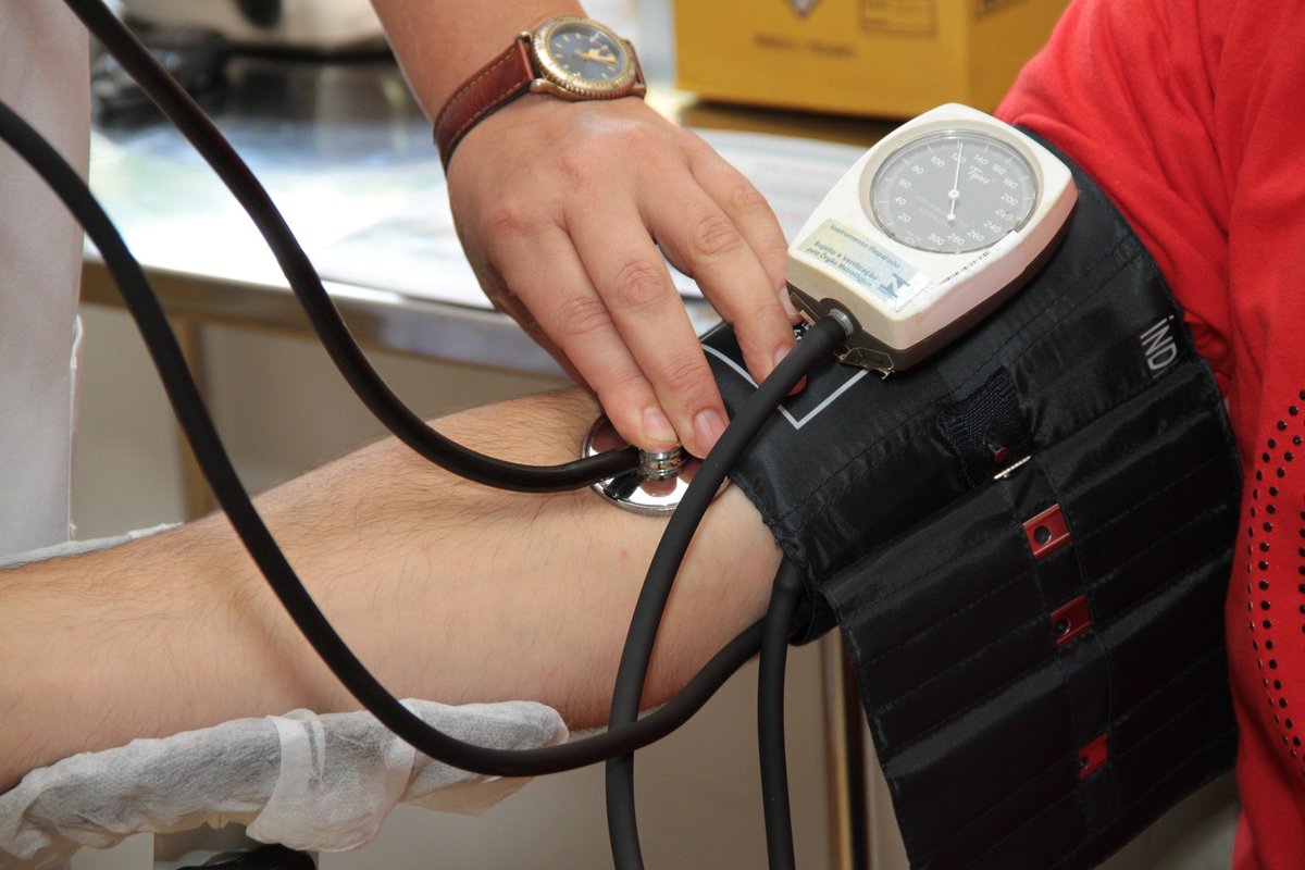 unetweets's tweet photo. ๐Don't forget that @RedCross will be on our Portland Campus for a blood drive 1/31 sponsored by @UNE_finley_rec 12-6pm in Innovation Hall 104. Everyone who comes to donate will receive a $5 @dunkindonuts gift card by email. Free pizza all day! ๐#UNE #UNEserves https://t.co/REsVa4uXzq