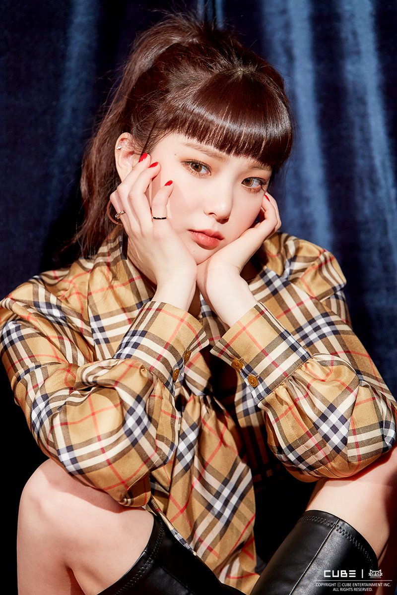 CRYS7YLE's tweet photo. #CLC 8th Mini Album
Shooting jacket album; Behind The Scenes 1 [No.1] 
#씨엘씨 #No_1 #comeback
#유진 https://t.co/YEgQkkUzvO