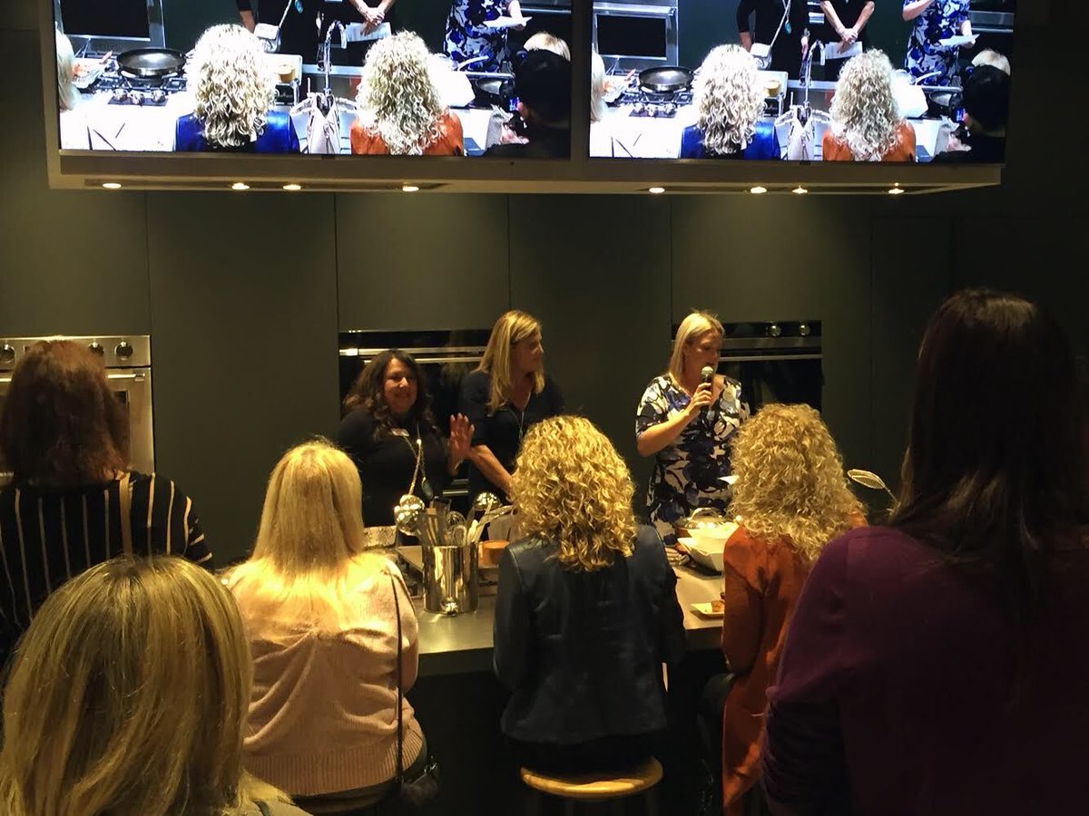 PacShore's tweet image. Our #Irvine team enjoyed their time at the @ASID OC & @NKBASoCal mixer last night! #pacificshorestones #designarchitecture #homedecor #interiordesign