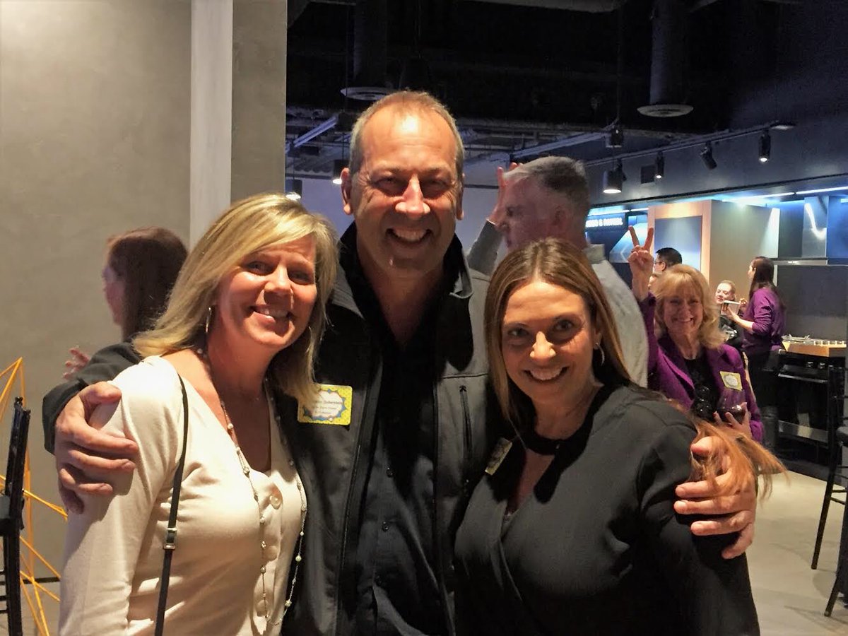 PacShore's tweet image. Our #Irvine team enjoyed their time at the @ASID OC & @NKBASoCal mixer last night! #pacificshorestones #designarchitecture #homedecor #interiordesign