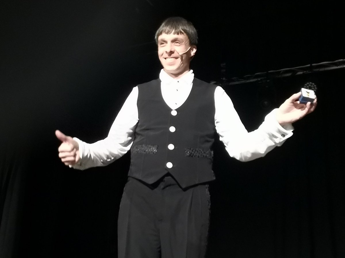 AjPalautordera's tweet image. Pregó de Festa Major de Sant Proget 2019 amb el mag Edgard a l'Envelat de Santa Maria de Palautordera @MagEdgard #santproget2019