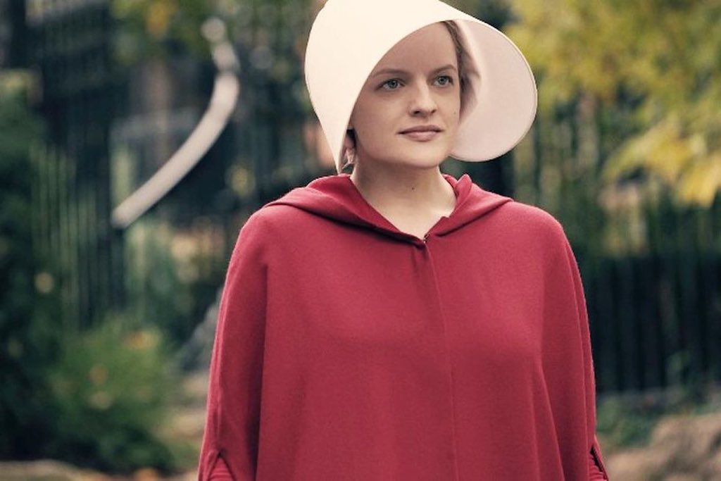 eve__890's tweet photo. 36) #The_handmaids_tale 2017
امريكي مستمر للان موسمين انعرضت
“مسلسل يجسد رواية مارغريت أتوود الشهيرة (حكاية أَمَة) عن امرأة شابة تجبر على أن تصبح خادمة مملوكة وتكافح في ظل نظام ديني ديكتاتوري”. https://t.co/pRJ7duPLfM