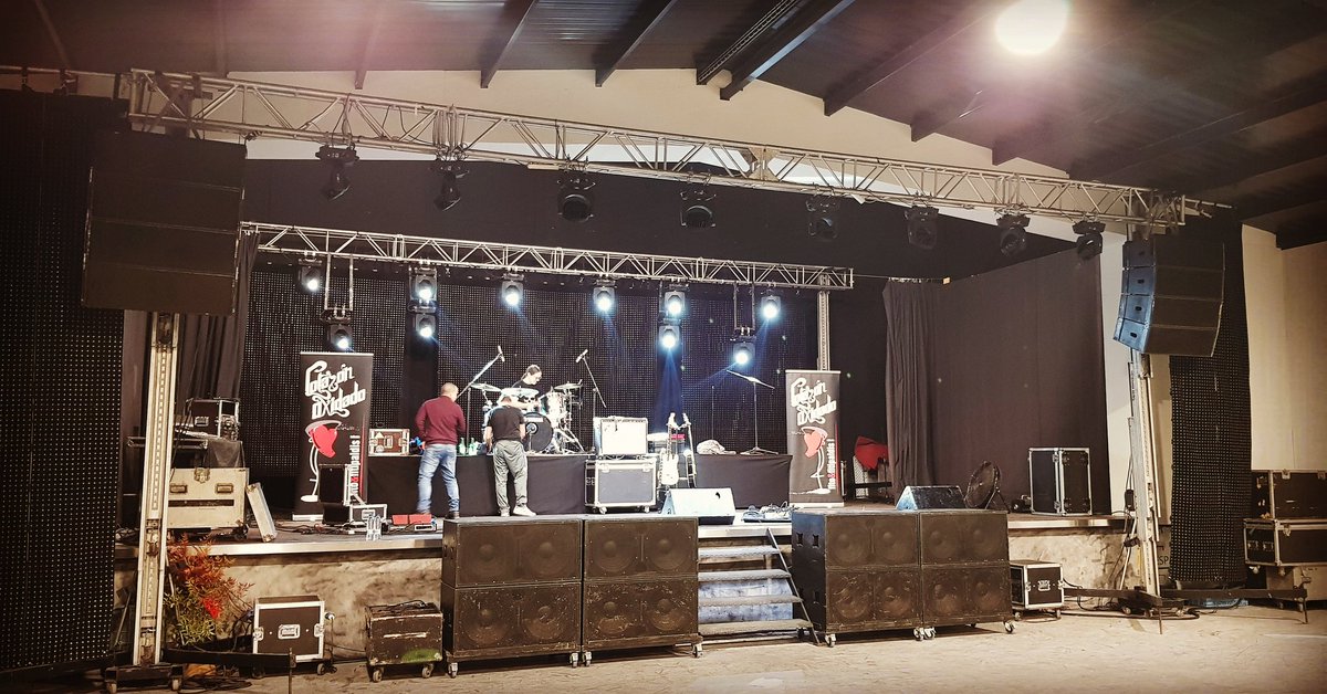 Ya tenemos todo listo para esta noche!!. Animaros que lo vamos a pasar en grande!!!