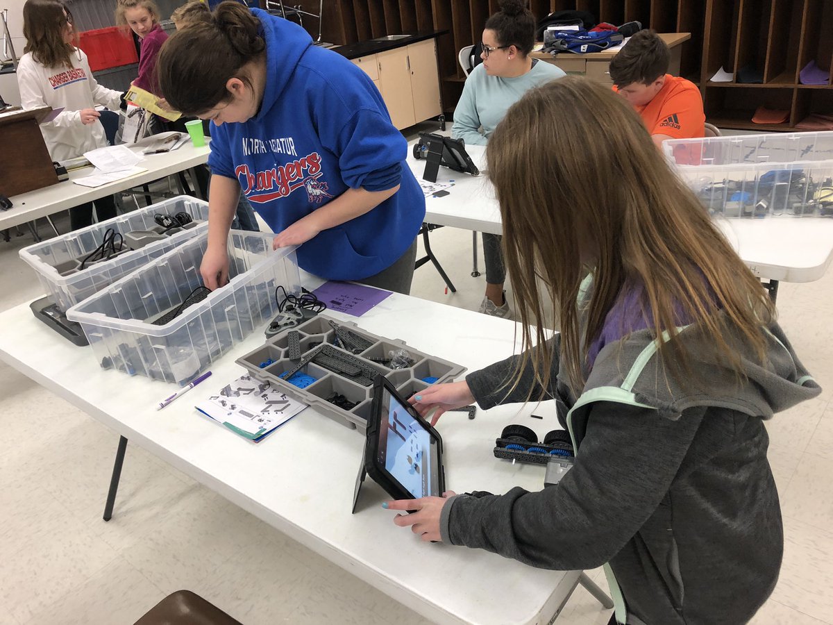 dave_sell's tweet image. #robotbuilders @ndeschargers #ndeschargers