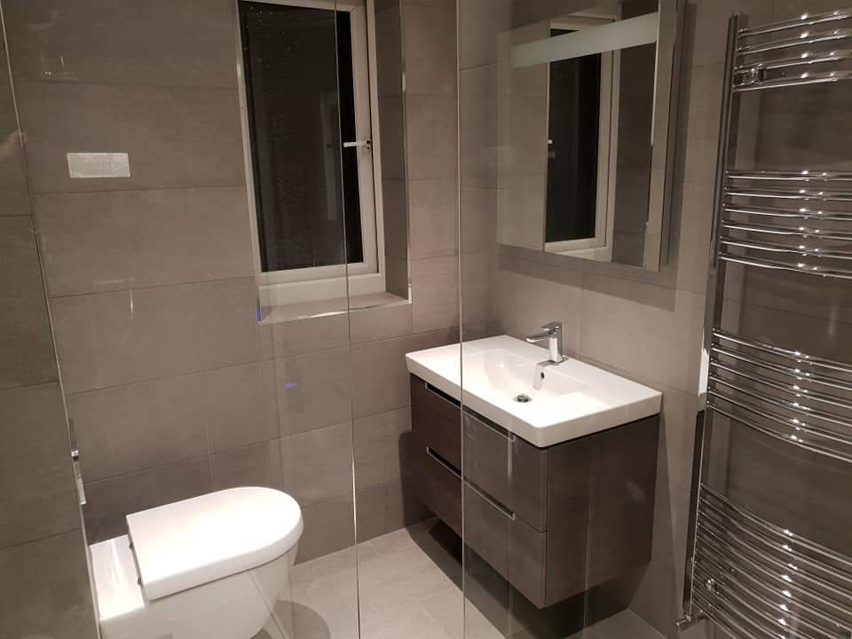 j_joiners's tweet image. Bathroom completed 😊