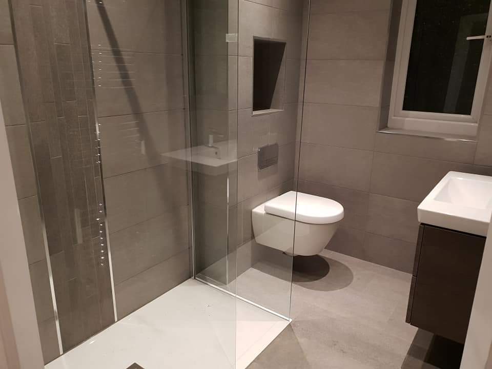 j_joiners's tweet image. Bathroom completed 😊