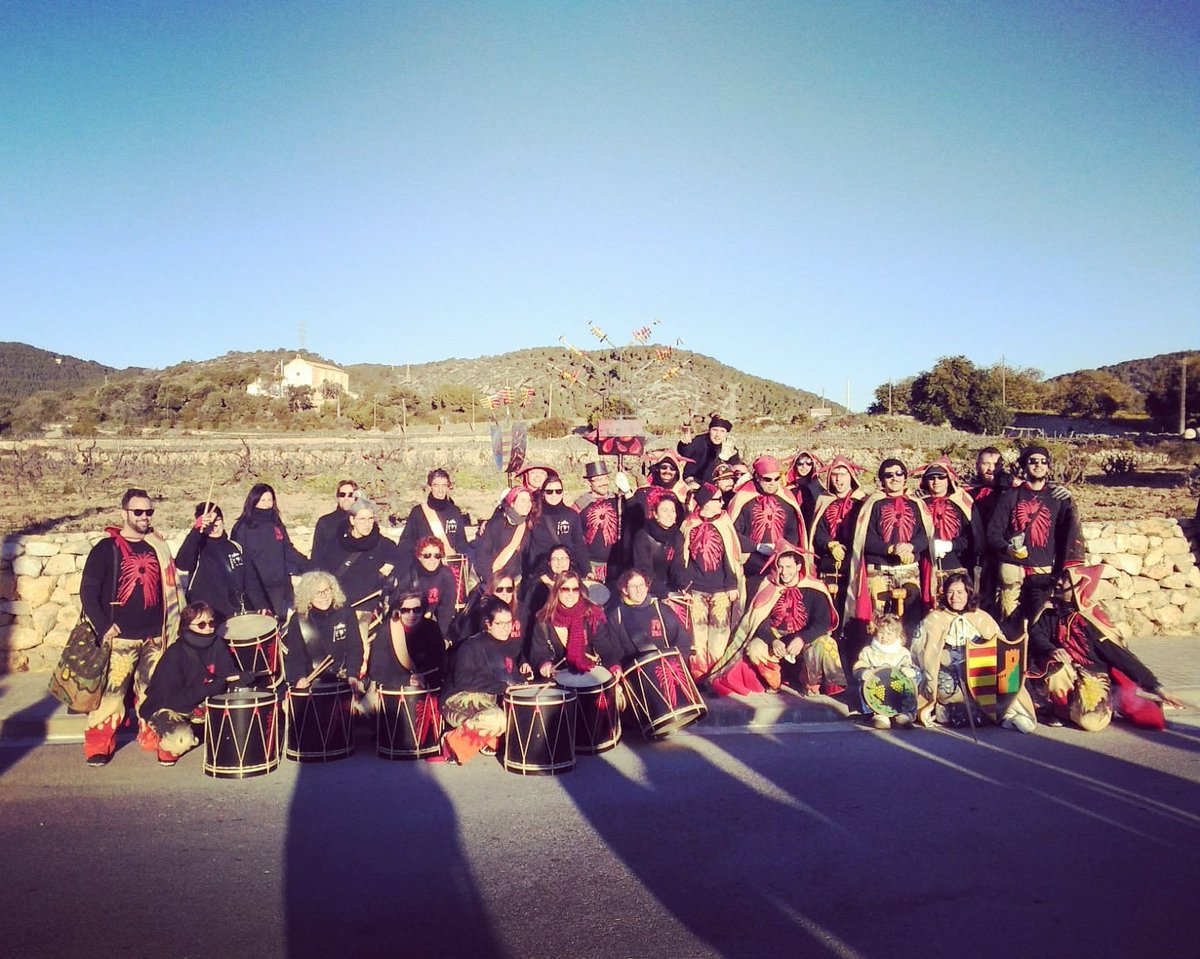 balldiableribes's tweet photo. Festa Major de Sant Pau 2019.
Visca la festa major!
#FMSantPau2019
#grancolla
#timbalers
#diables
#SPRibes
#viscalafestamajor
#orgulldepoble https://t.co/pBRPJib0ua