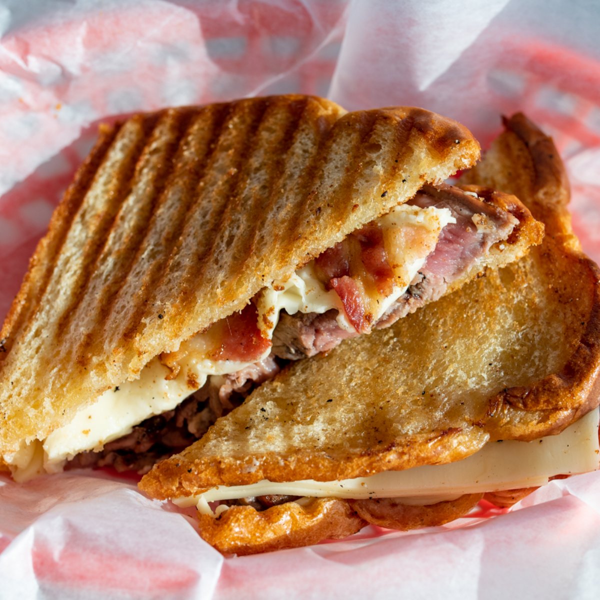 NickFilet's tweet image. Our Filet Grilled Cheese puts a grown-up spin on your childhood favorite.