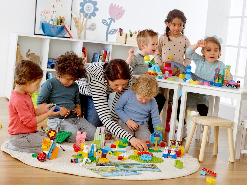 Aprendizaje de Ciencias Infantil con STEAM Park de LEGO Education...