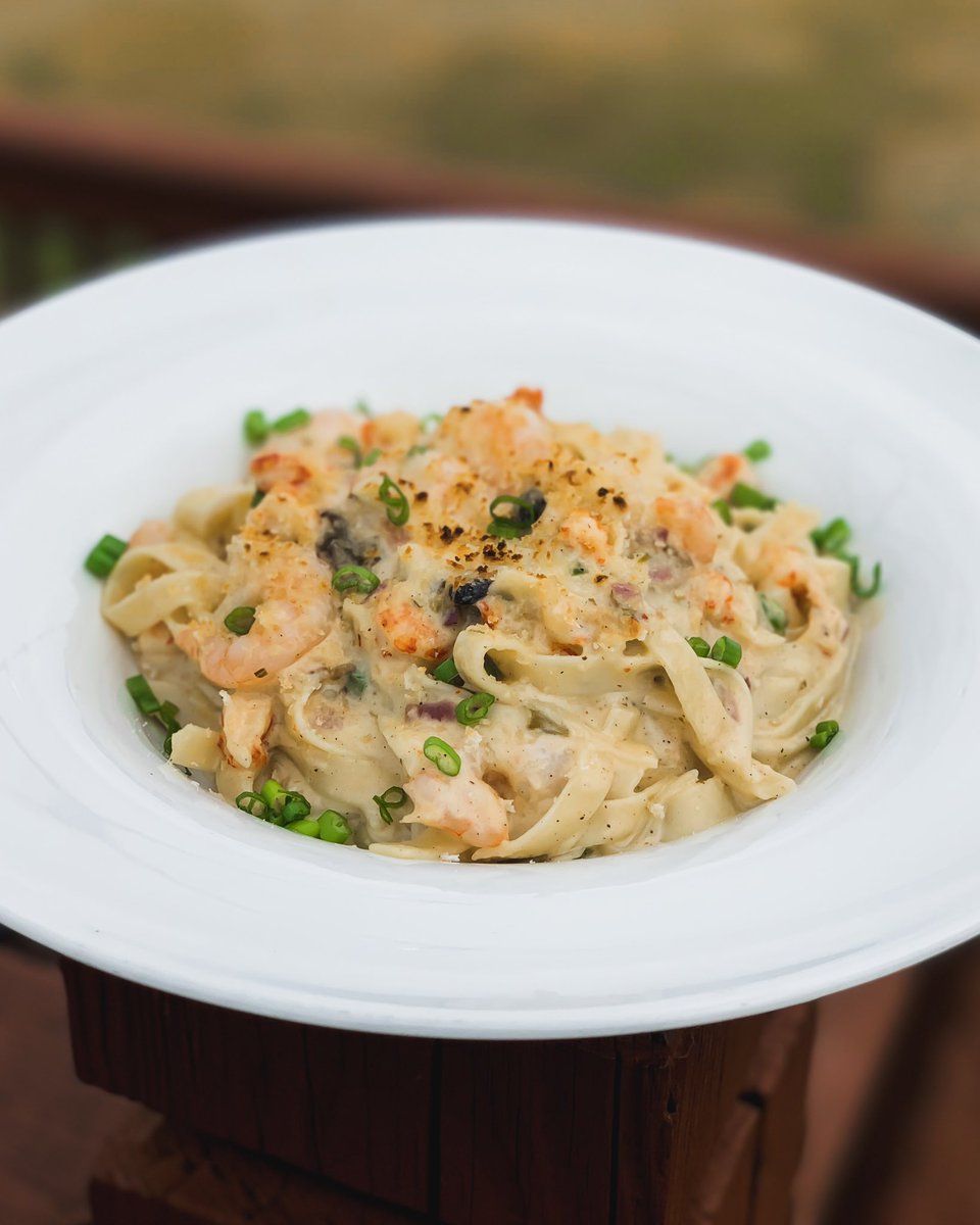 Pulled pork with a Parmesan polenta and Canal Street Pasta - it’s what’s for dinner. #meetmeatmaglieauxs