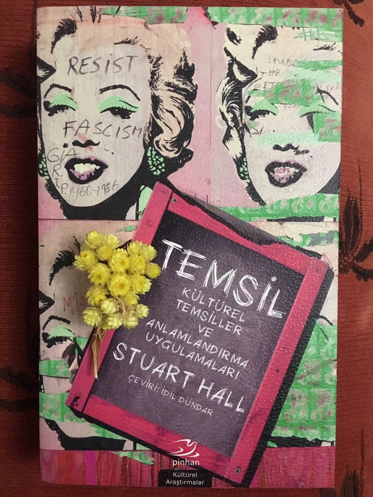 “Temsil, gösterilen şey kadar gösterilmeyen şey yoluyla da işlev görür.”