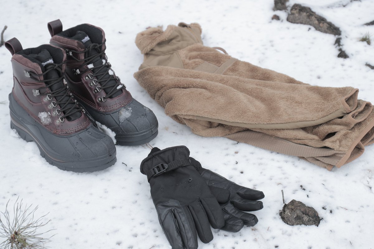rothco's tweet photo. #SnowEssentials #RothcoGear https://t.co/VVCxL0W0rM