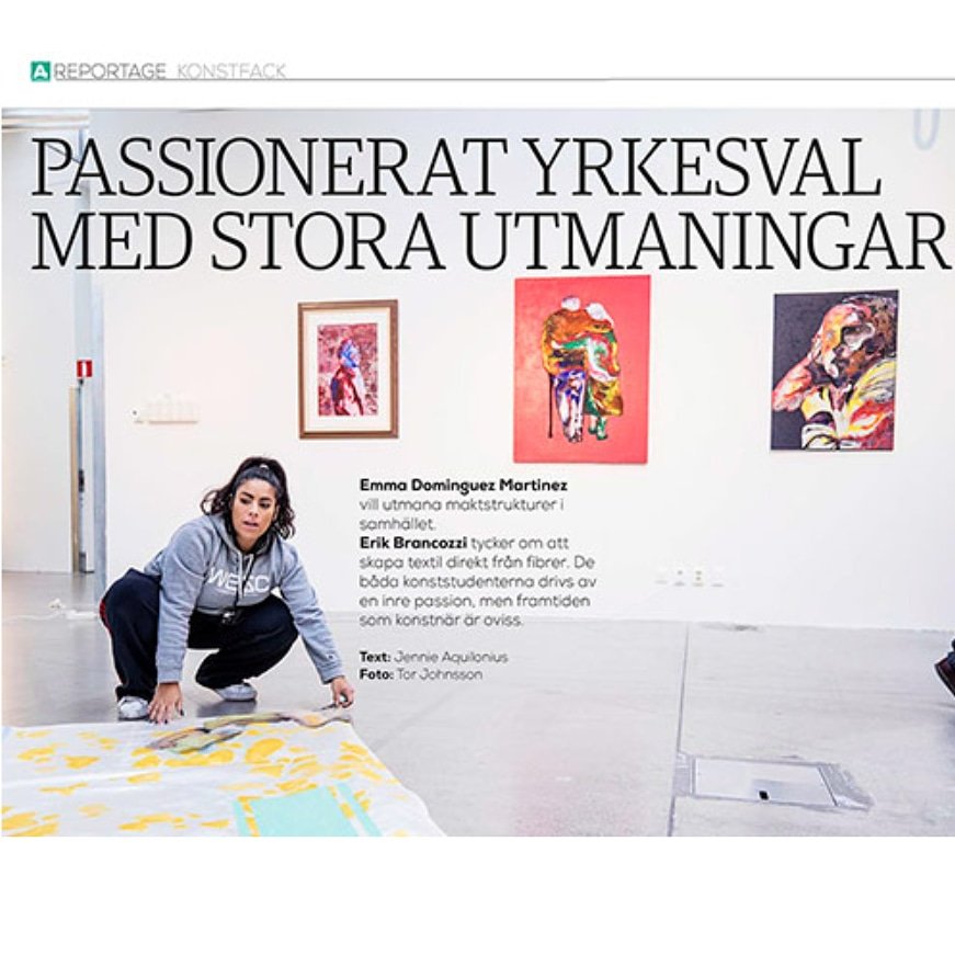 Trodde aldrig att jag skulle våga satsa på konsten men nu är jag här o snart tar examen!  Läs <a href="/akademikernas/">Akademikernas akassa</a> artikel där de bl.a. intervjuat mig om varför en väljer att hålla på med konst... Går att läsa på Alivmagasin.se eller ladda ner pdfen här alivmagasin.se/arkiv/aliv-nr-…