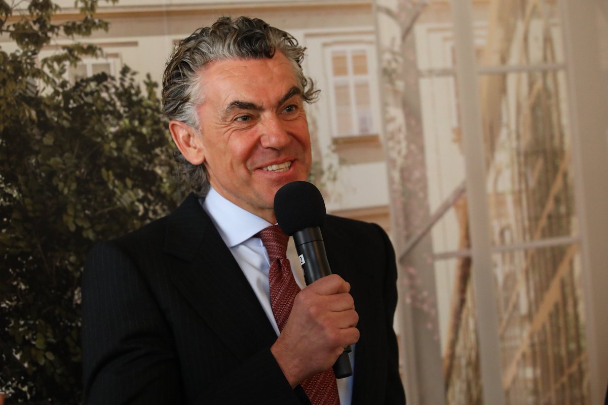 #FMA-Anzeige gegen #Investor #Tojner. Vermutet wird „Bestimmung zur Untreue“ durch Tojner, es gilt die Unschuldsvermutung. bit.ly/2Sdvc28  #immoFokus