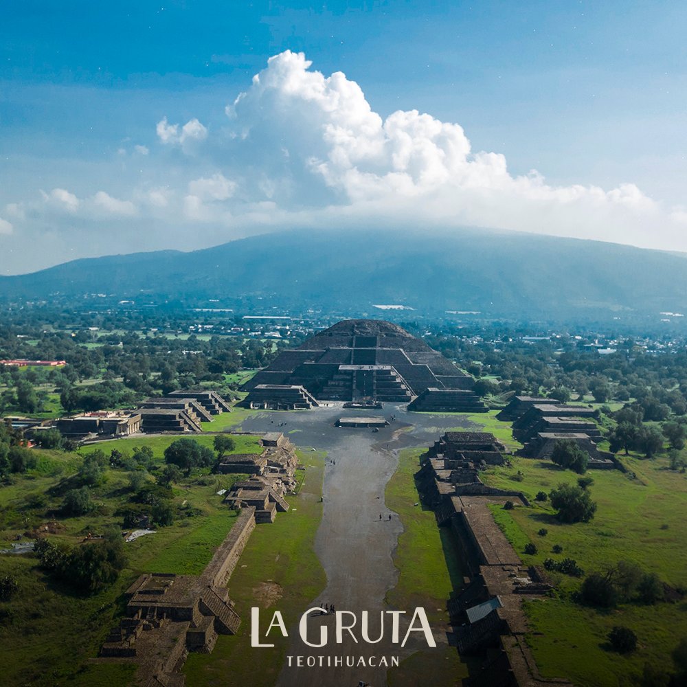 LaGruta's tweet photo. La forma de Teotihuacán te hablará del universo, sus misterios y tu misión en el mundo. https://t.co/qczp1diLui