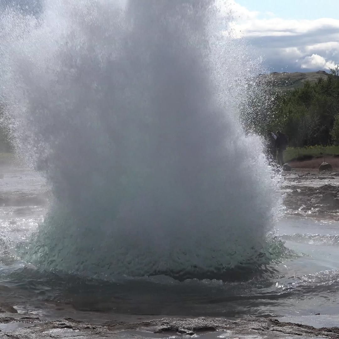 Geothermal made Iceland go from one of Europe's poorest countries to one of its richest. America is starting to follow in their footsteps but we still have a long way to go...could #geothermal provide clean energy to #Denver and beyond? buff.ly/2Wixo7o #ThatIsSowGreen