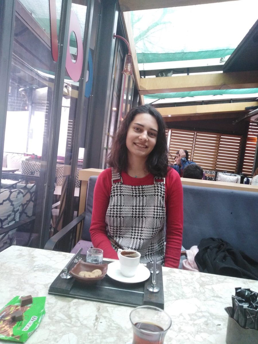 esramuezzin's tweet photo. Denizi çok seviyorum 🤗 https://t.co/aazDvg69Zz