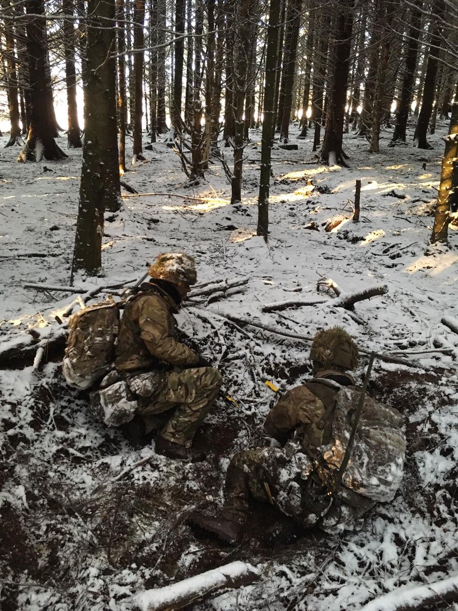 IBSBrecon's tweet image. The Senior Division. Man down! Platoon Sergeants need to know 3 vital pieces of information: cas number, location and priority. Get it sent! What’s that you say... cas RV at Dixie’s? #gutted #getonwithit #med #firstaid #brecon #casualty #freephys #health #fitness @schinf