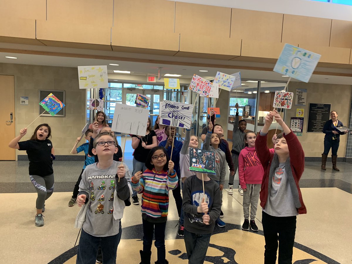 AshleeUpp's tweet image. We had so much fun with the #peacesignsproject! This project developed by @CollinsNBCT unites students with classrooms around the world to promote unity and peace through the creation of peaceful signs and demonstration marches.