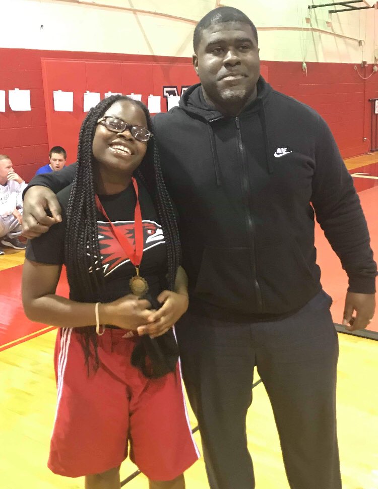 Lift4LifeAcad's tweet photo. Sophomore Nicoll Hall is dominating in wrestling with a 5-0 undefeated record. Tomorrow she's participating in the Seckman HS girls' wrestling tournament, starting at 9 am. And, high five to Coach Lee Furnace! #girlpower #girlswrestling #hssports #liftforlifeacademy #gohawks https://t.co/oumY7TSOW5