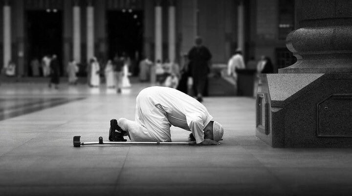 oooool203l's tweet photo. #أكثر_مما_تراه_العين

" فَمَنِ اتَّبَعَ هُدايَ فَلا يَضِلُّ وَلا يَشقى "
النجاح دائماً يبدأ من هُنا . https://t.co/YOJWBv1ZL9