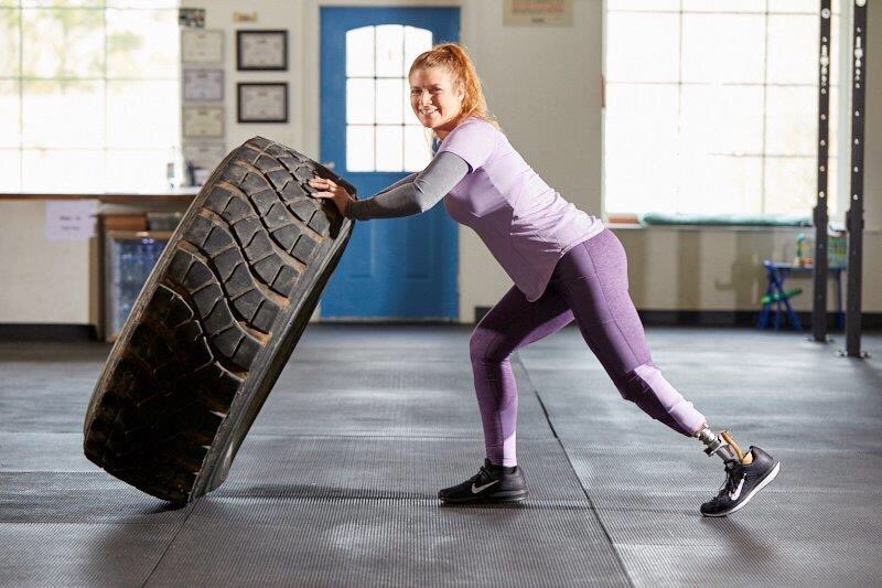 Our UPS video production team spent some time last week with <a href="/jens4hd03/">Jenny Pollreis</a> shooting a very special video. Get ready... 💪🏻📦#SuperUPSers