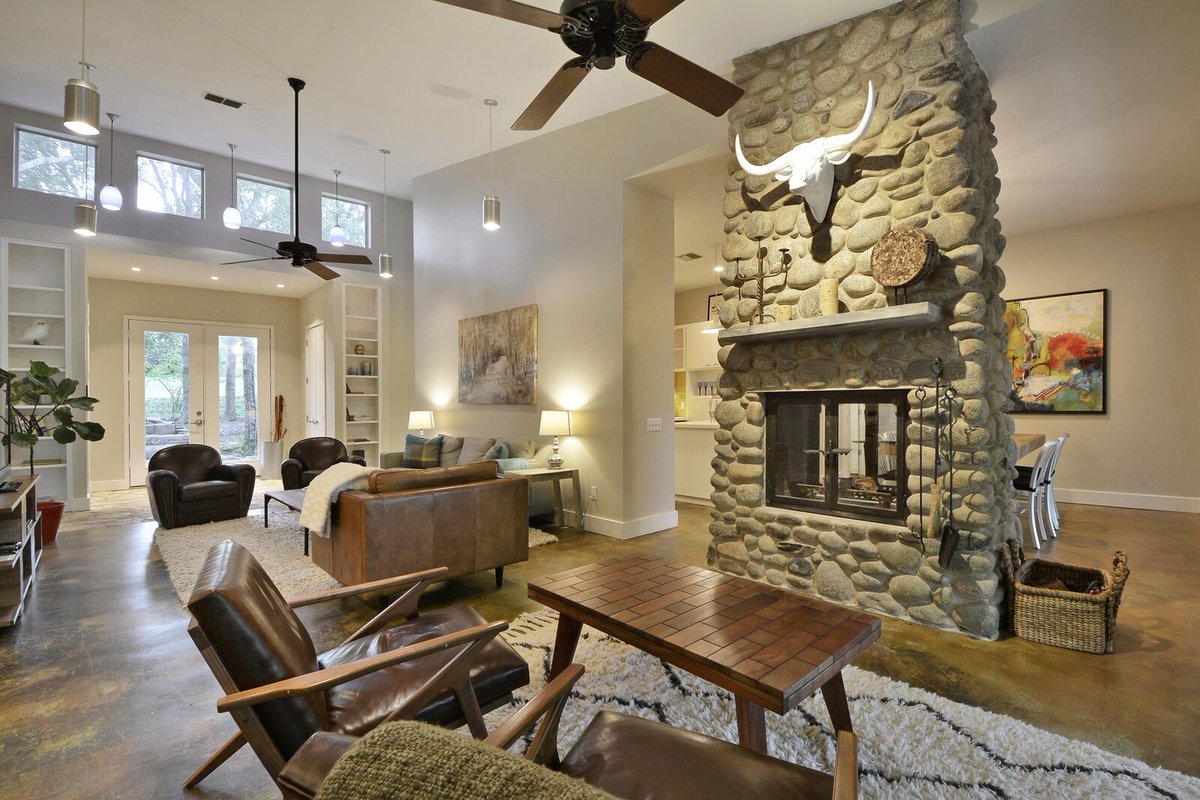 Plan your next group with us and book the Ranch House. Wide open spaces, private cedar hot tub, and sleeps up to 7 adults.  Tag some friends you would like to stay with here! #ranchhouse #sagehillinn #sagehill