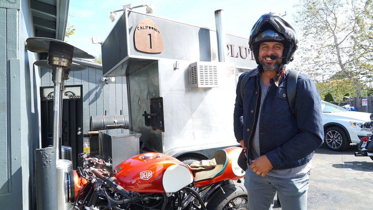 Boss <a href="/jonhuertas/">Jon Huertas 🇺🇸🇵🇷⚛</a> arriving to the Road House in style 🏍🖤⚡️
Are you riding toVenice for some delicious food this weekend?
.
.
.
#clutch #venicebeach #roadhouse #TGIF