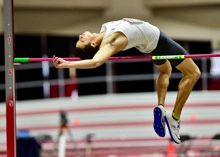Frosh Pierce LaCoste sits in 4️⃣th place w/ 3,011 points after day one of the heptathlon at the Razorback Invitational.

Men's weight throw is underway...
Follow ➡️ bit.ly/2TjsnKc

#GoDucks