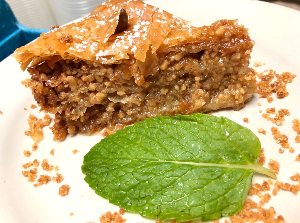 anassanyc's tweet photo. our #BAKLAVA is #FIRE 🔥 🔥 🍰 🍰 
*
*
*
#cake #cakes #sweets #dessert #dinner #tgif #friday #friyay #foodie #foodporn #foodgasm #forkyeah #f52grams #nyrestaurantweek #restaurantweek #anassa #anassataverna #greekfood #greekrestaurant #eatwell #nyc @NYCRW @nycrestaurantweek https://t.co/bgeSgyuvHv