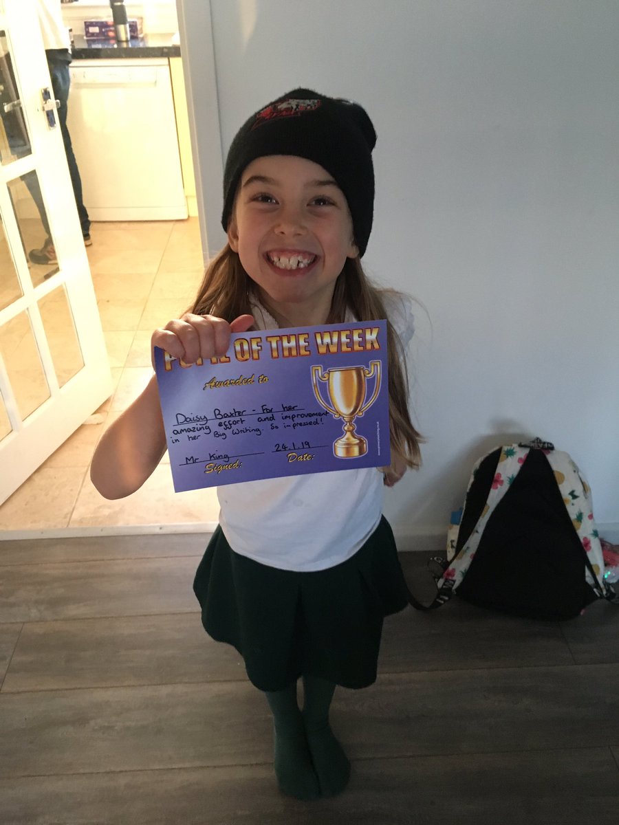 pinkhouse201's tweet image. #pupiloftheweek these awards really boost our children #workedhardforthis #GoDaisy